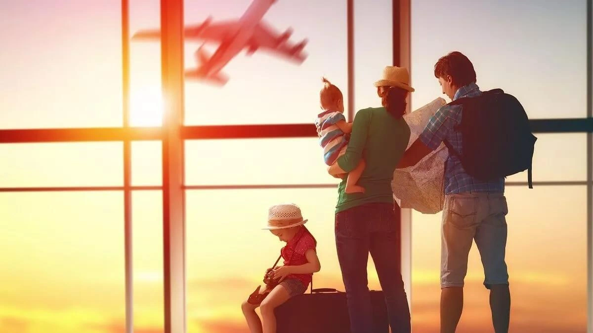 The Ultimate Guide to Navigating Airports Like a Local